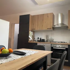 https://pomerino-apartmans.in-istria.net
